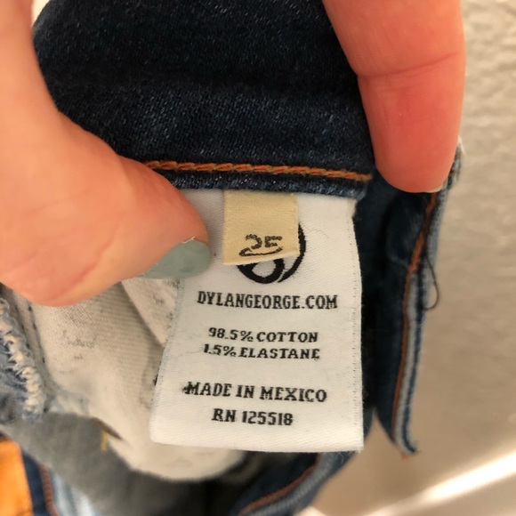 Dylan & George cutoff denim shorts, size 25 - Picture 6 of 6